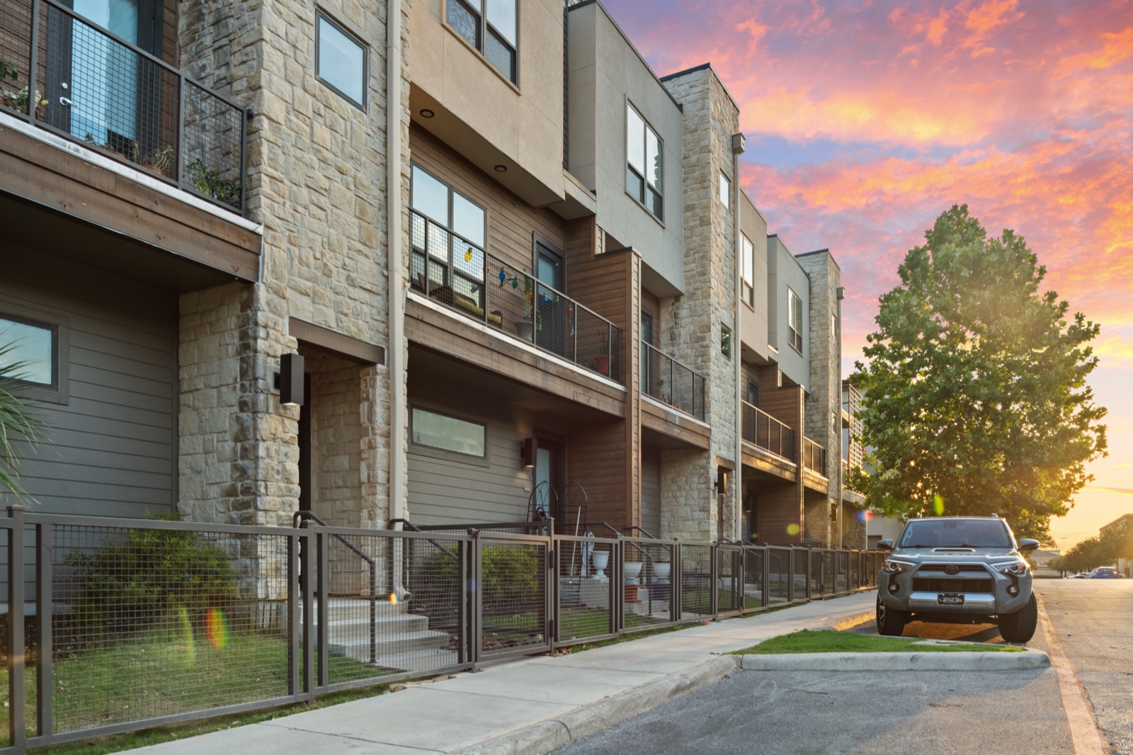 Apartment community exterior and entry