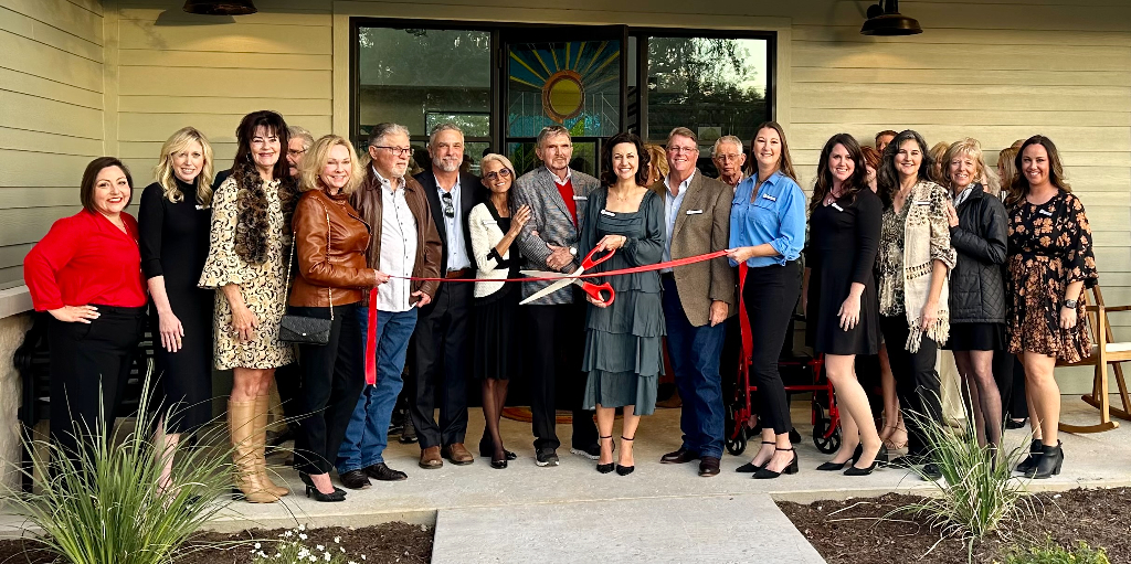 Phoenix Center ribbon cutting